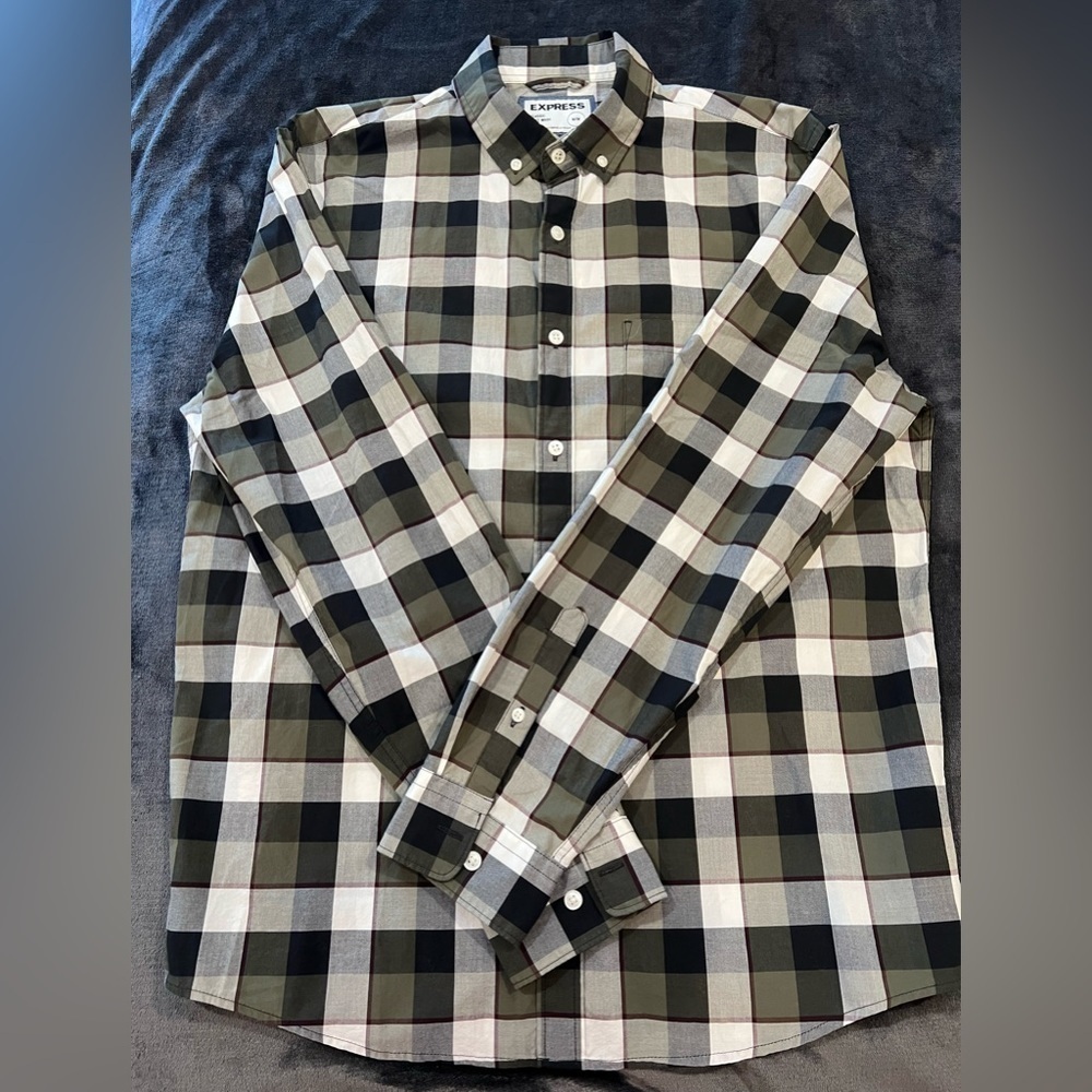 Men’s long sleeve button down - Picture 2 of 5